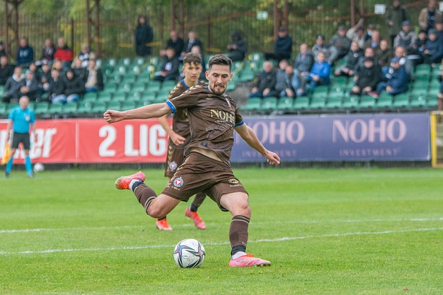 对决尤为引 对决尤为引